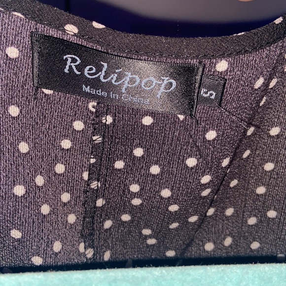 Spotted wrap dress - Picture 3 of 3